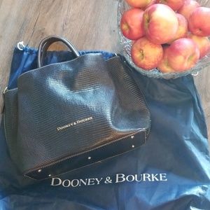 Dooney & Bourke